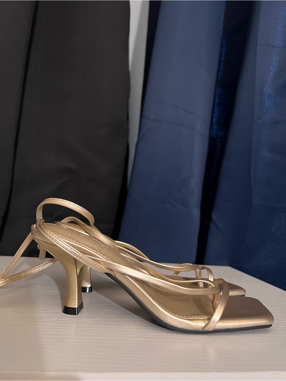 Piepiebuy Metallic Gold Strappy Heels Women’s Size 6.5 - Picture 2 of 8